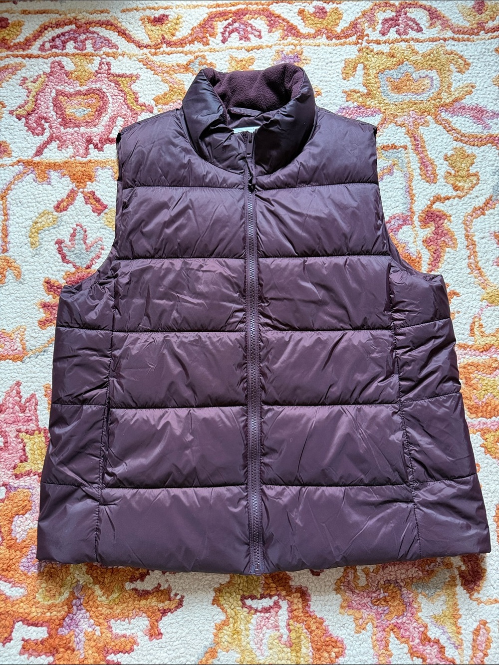 GAP Women’s Quilted Puffer Vest in Plum